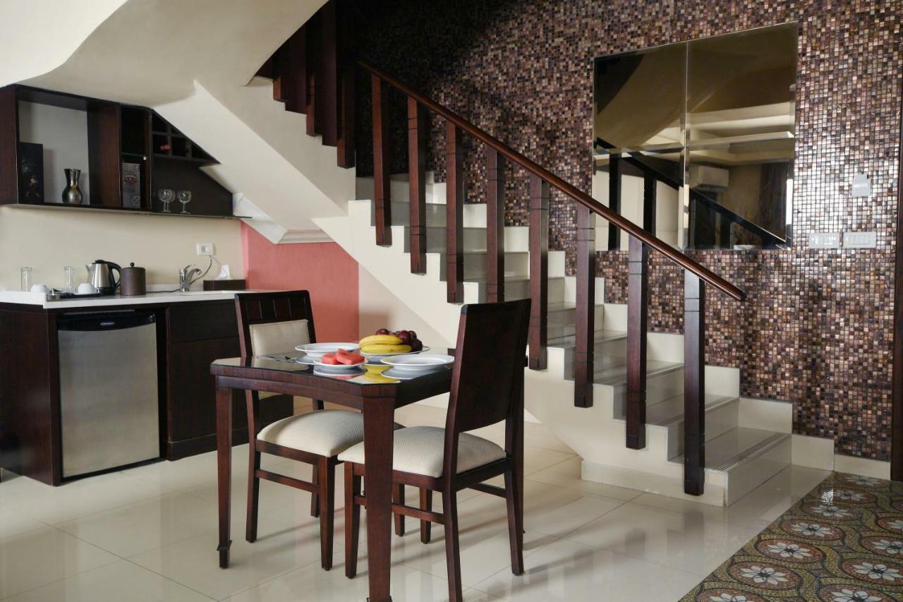 Hollywood Inn Boutique Hotel Jounieh Exterior photo